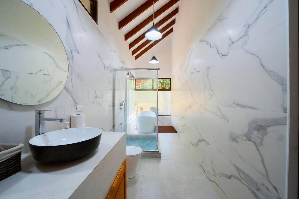Puerto Viejo de Talamanca Casa Kristel - Exquisite Villa Getaway מראה חיצוני תמונה